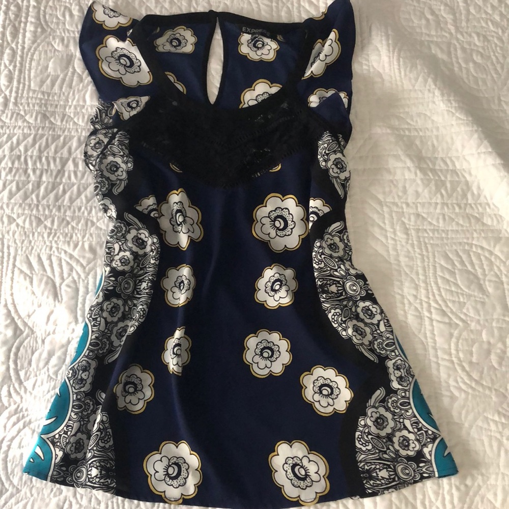 EXPRESS | Flutter Sleeve Tank